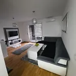 Bulevar - Free Parking *