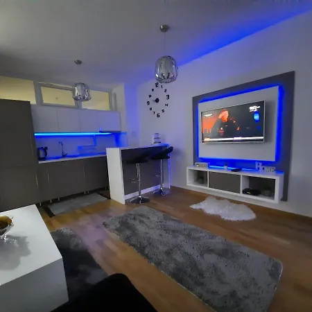 Bulevar - Free Parking Apartamento