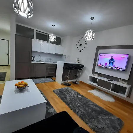 Bulevar - Free Parking Apartment *