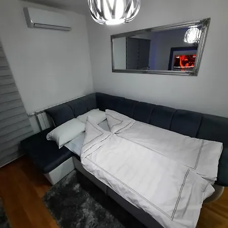 Bulevar - Free Parking سراييفو