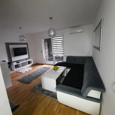 Bulevar - Free Parking *