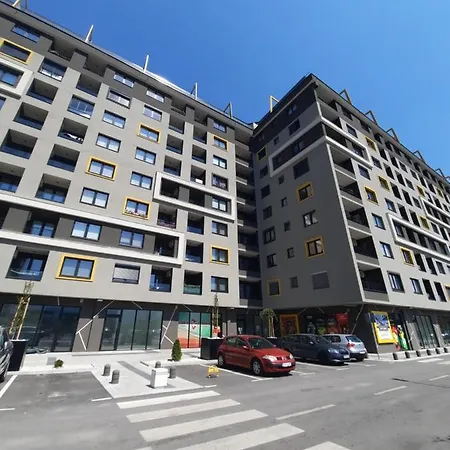 Bulevar - Free Parking * Sarajevo